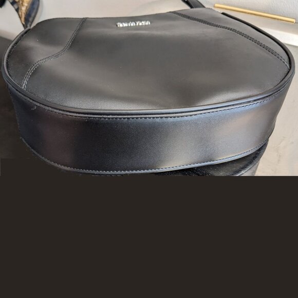 NEW Calvin Klein Black Leather Crossbody – Structured Sleek Minimalist Bag - Picture 6 of 10